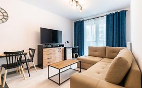 Raciborska 2-Bedroom Apartment